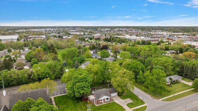 3035 E Paris Avenue Se, City Of Kentwood, MI 49512