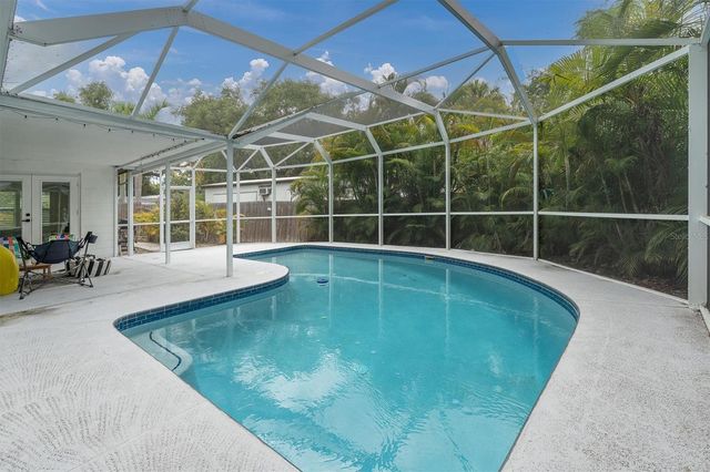 4986 WOODLAND DRIVE, St Petersburg, FL 33708
