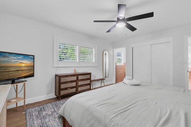 4986 WOODLAND DRIVE, St Petersburg, FL 33708