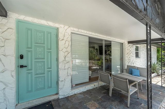4986 WOODLAND DRIVE, St Petersburg, FL 33708