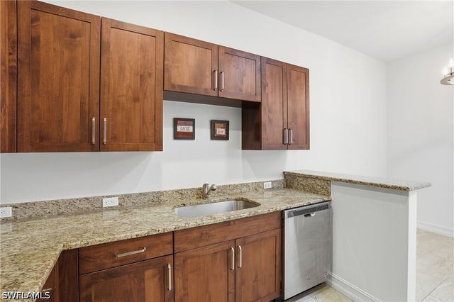 1311 Jaybird WAY, Naples, FL 34105