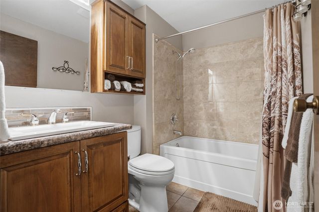 3073 SE Misty Court, Port Orchard, WA 98367