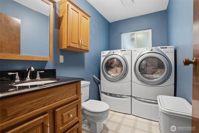3073 SE Misty Court, Port Orchard, WA 98367