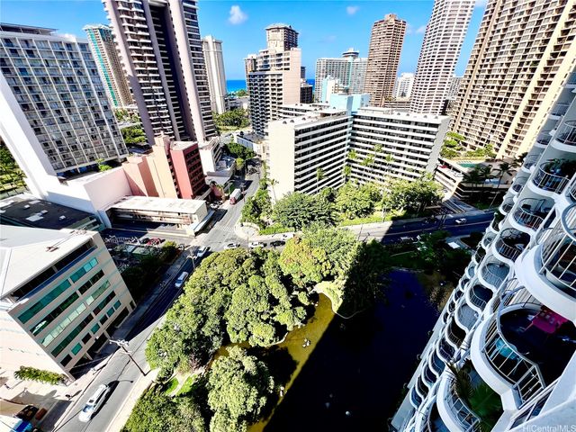 469 Ena Road 2010, Honolulu, HI 96815