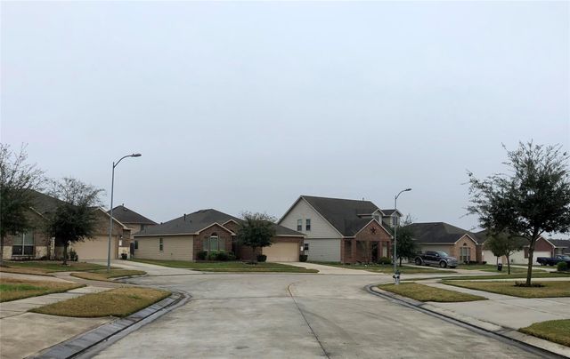 25311 Saddlebrook Ranch Drive, Tomball, TX 77375