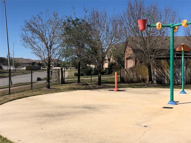 25311 Saddlebrook Ranch Drive, Tomball, TX 77375