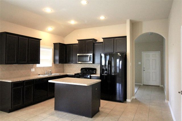 25311 Saddlebrook Ranch Drive, Tomball, TX 77375