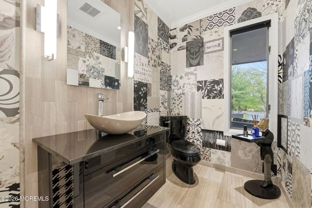 25 Carrs Tavern Road, Clarksburg, NJ 08510