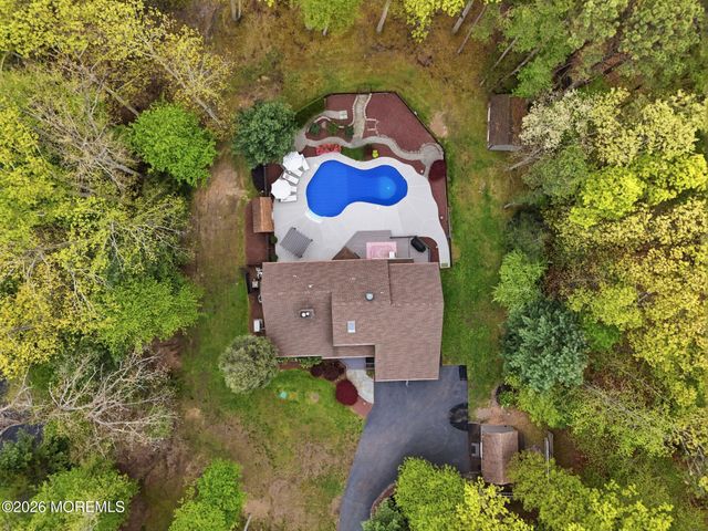 25 Carrs Tavern Road, Clarksburg, NJ 08510