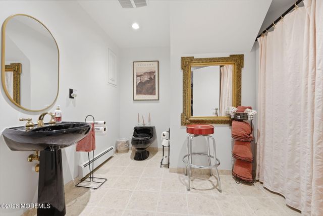 25 Carrs Tavern Road, Clarksburg, NJ 08510