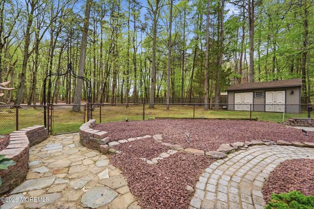 25 Carrs Tavern Road, Clarksburg, NJ 08510