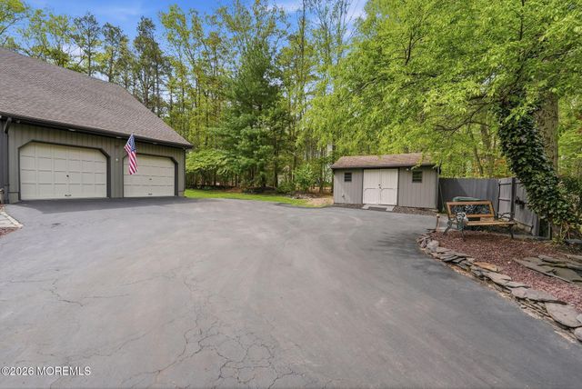 25 Carrs Tavern Road, Clarksburg, NJ 08510