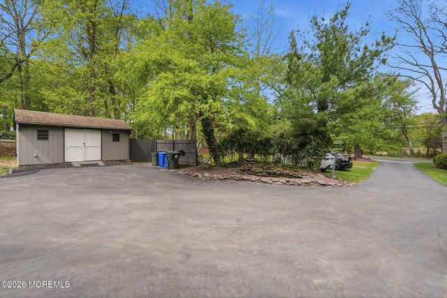 25 Carrs Tavern Road, Clarksburg, NJ 08510