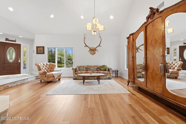 25 Carrs Tavern Road, Clarksburg, NJ 08510