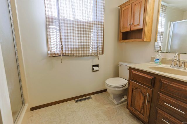 52026 Larkspur Circle, Granger, IN 46530