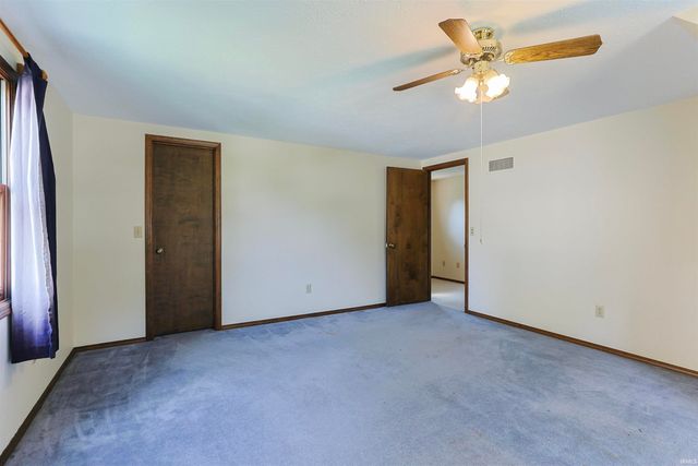 52026 Larkspur Circle, Granger, IN 46530