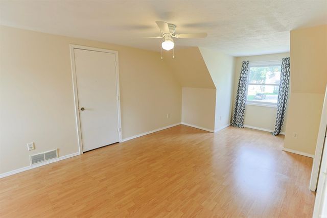 52026 Larkspur Circle, Granger, IN 46530