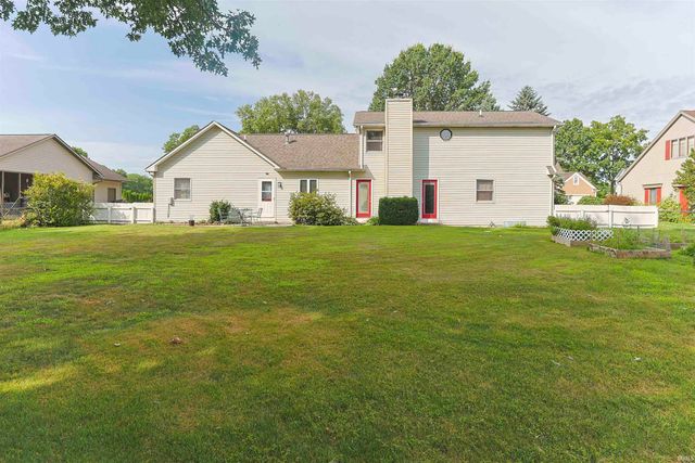 52026 Larkspur Circle, Granger, IN 46530