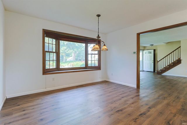 52026 Larkspur Circle, Granger, IN 46530