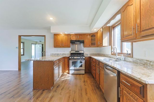 52026 Larkspur Circle, Granger, IN 46530