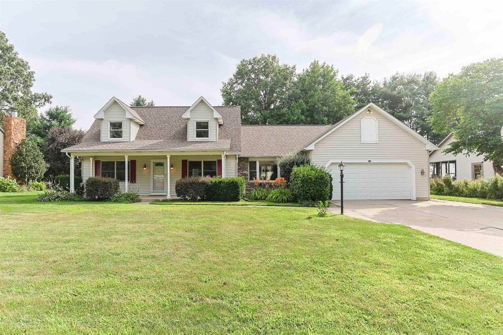 52026 Larkspur Circle, Granger, IN 46530