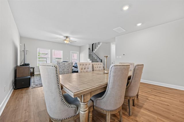 7046 Lauren Oak Drive, Conroe, TX 77304