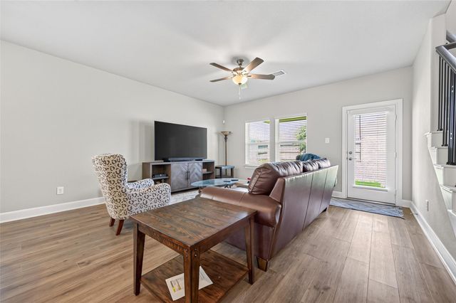 7046 Lauren Oak Drive, Conroe, TX 77304