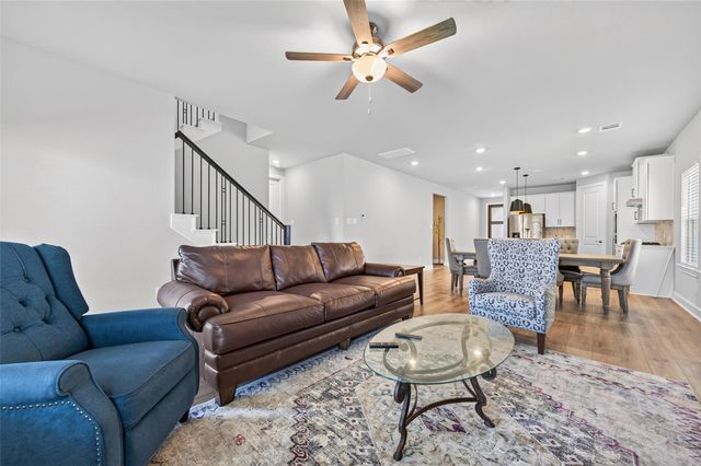 7046 Lauren Oak Drive, Conroe, TX 77304