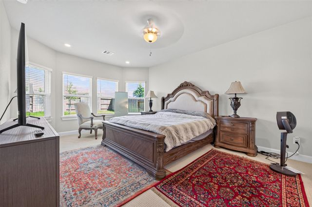 7046 Lauren Oak Drive, Conroe, TX 77304
