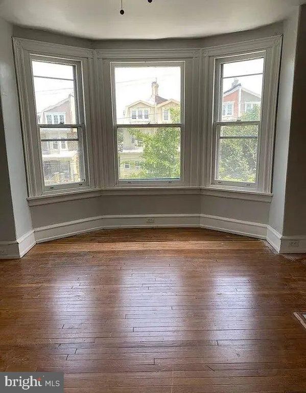 435 E WALNUT LN, Philadelphia, PA 19144 — photo 2