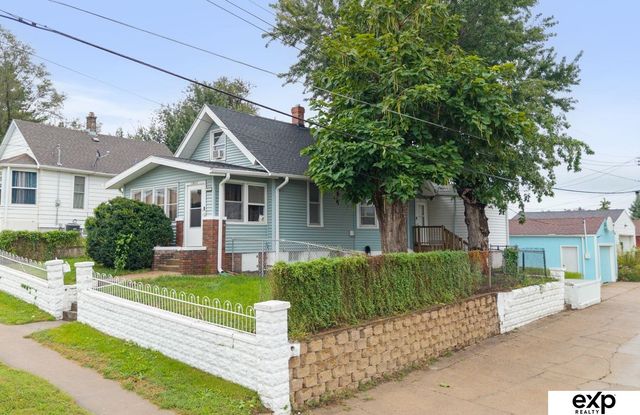 1911 W Street, Omaha, NE 68107