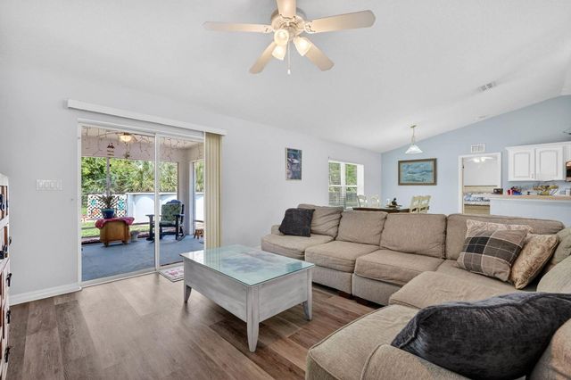9 SEPTEMBER PLACE, Palm Coast, FL 32164