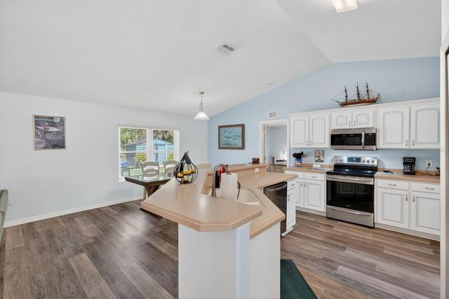 9 SEPTEMBER PLACE, Palm Coast, FL 32164