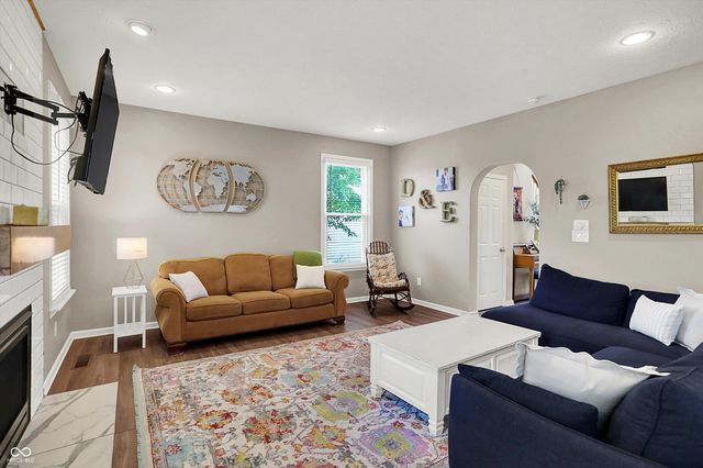 6234 Eagles Nest Boulevard, Zionsville, IN 46077