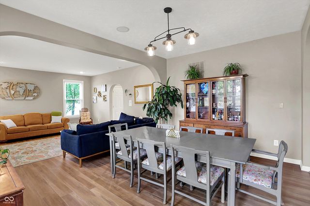 6234 Eagles Nest Boulevard, Zionsville, IN 46077