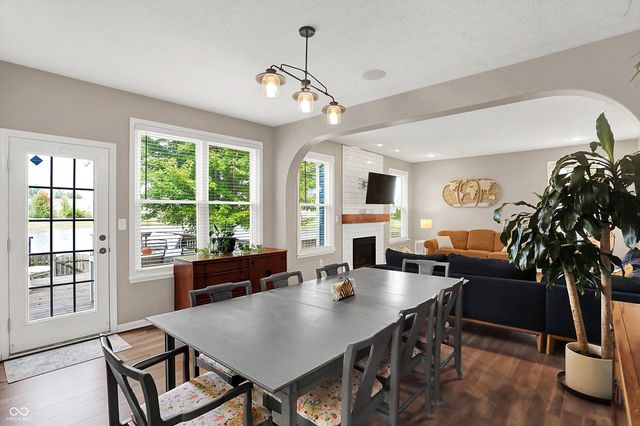 6234 Eagles Nest Boulevard, Zionsville, IN 46077