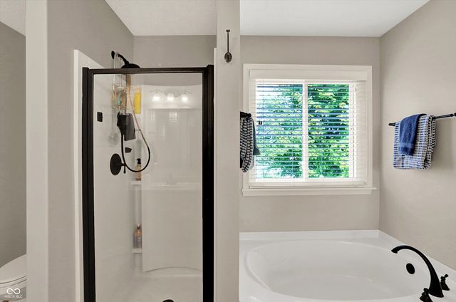 6234 Eagles Nest Boulevard, Zionsville, IN 46077