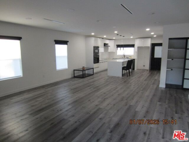 14013 Bessemer Street, Van Nuys (los Angeles), CA 91401