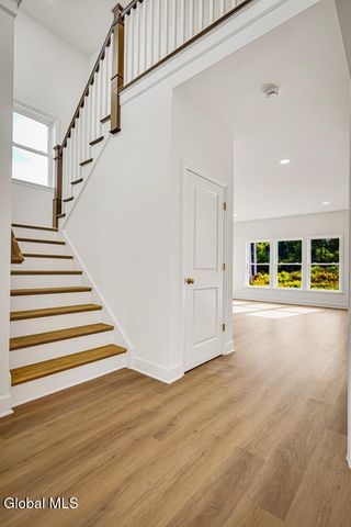 11 Stone Creek Drive, East Greenbush, NY 12061