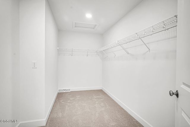 11 Stone Creek Drive, East Greenbush, NY 12061