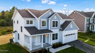 11 Stone Creek Drive, East Greenbush, NY 12061