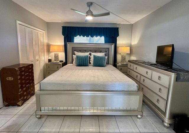 1001 NE 8th Avenue 102, Delray Beach, FL 33483