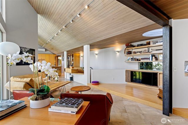 3701 E Alder Street, Seattle, WA 98122
