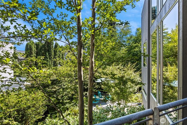 3701 E Alder Street, Seattle, WA 98122