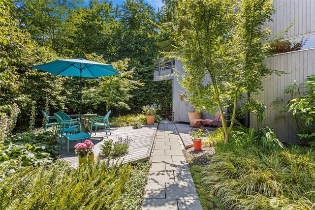 3701 E Alder Street, Seattle, WA 98122