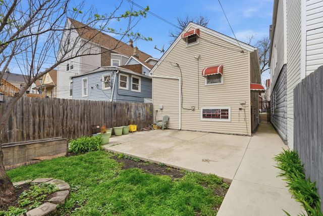 2823 W 23rd Street, Chicago, IL 60623