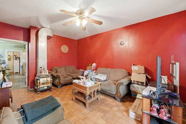 2823 W 23rd Street, Chicago, IL 60623