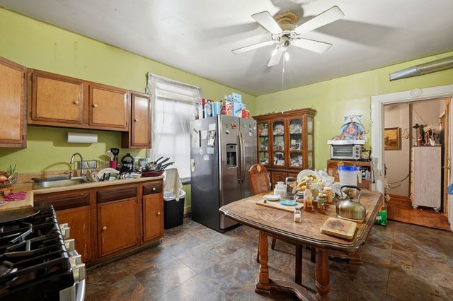 2823 W 23rd Street, Chicago, IL 60623