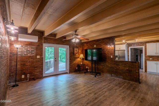 944 Smoky Mountain View Court, Seymour, TN 37865