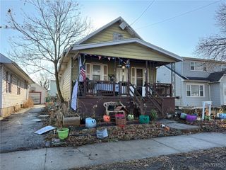 2627 Ontario Avenue, Niagara Falls, NY 14305